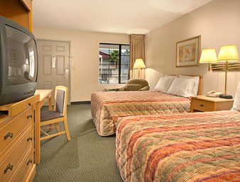 Oyo East I-12 Louisiana Hotel 2*